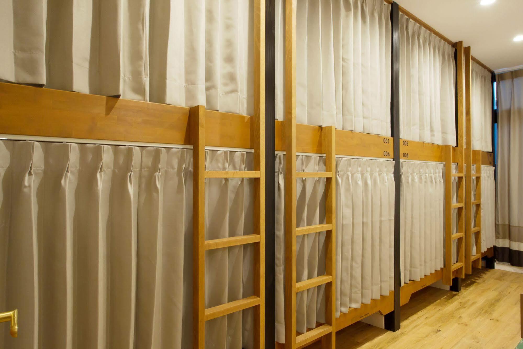 The Next Door Hostel, lower east nine 京都市 エクステリア 写真